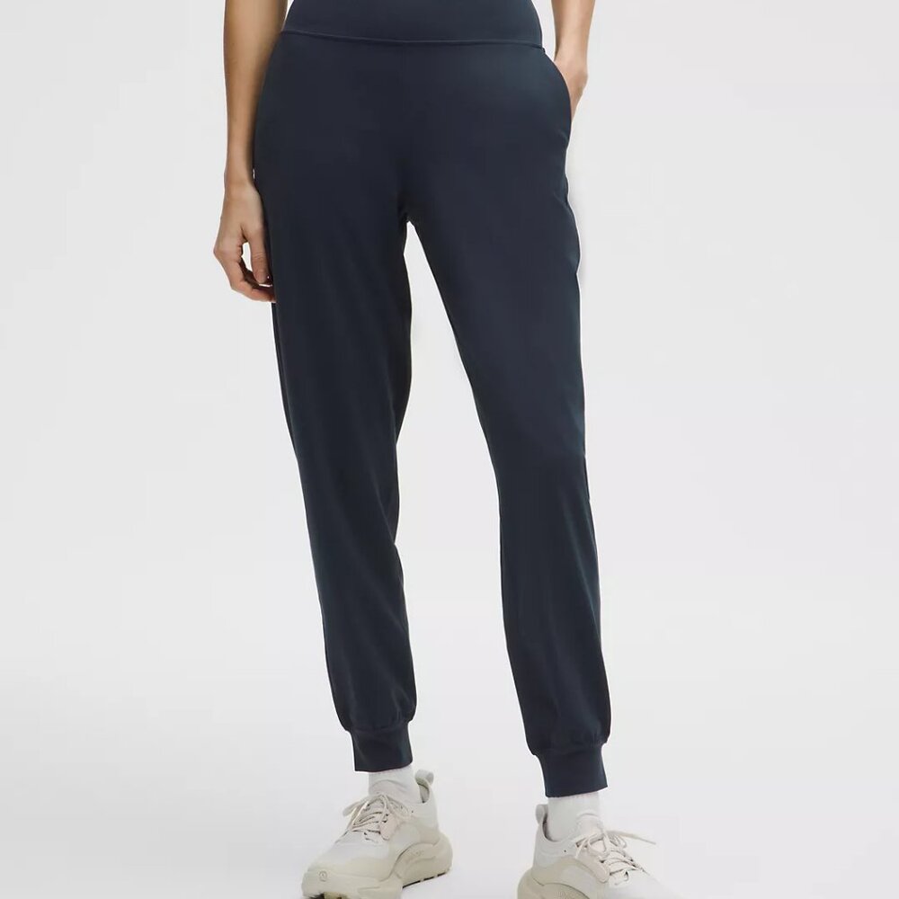 Lululemon align joggers - size 4 - guc - cheetah/black/gray